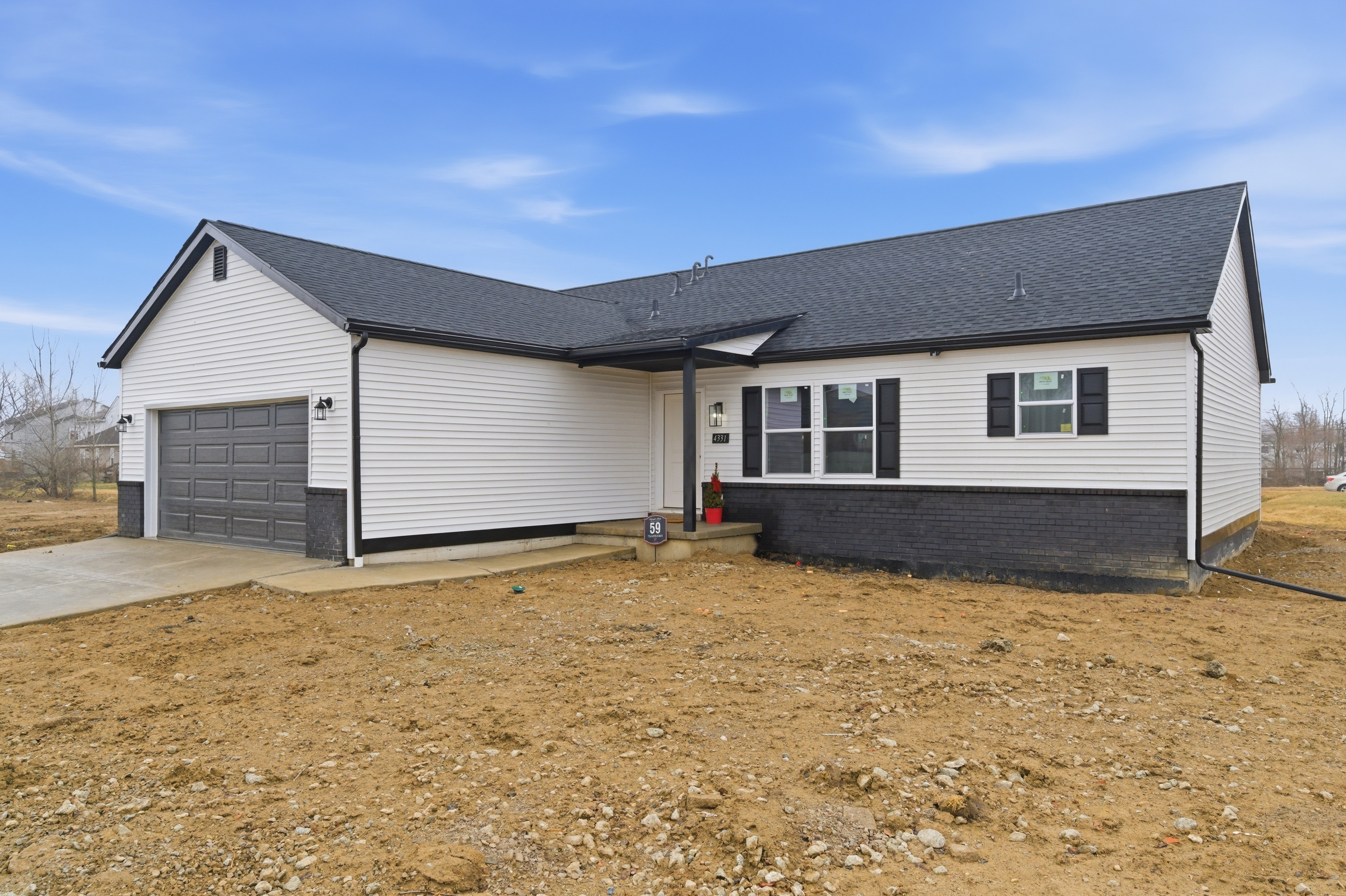 4331 Bridgeport Ct — Front angle