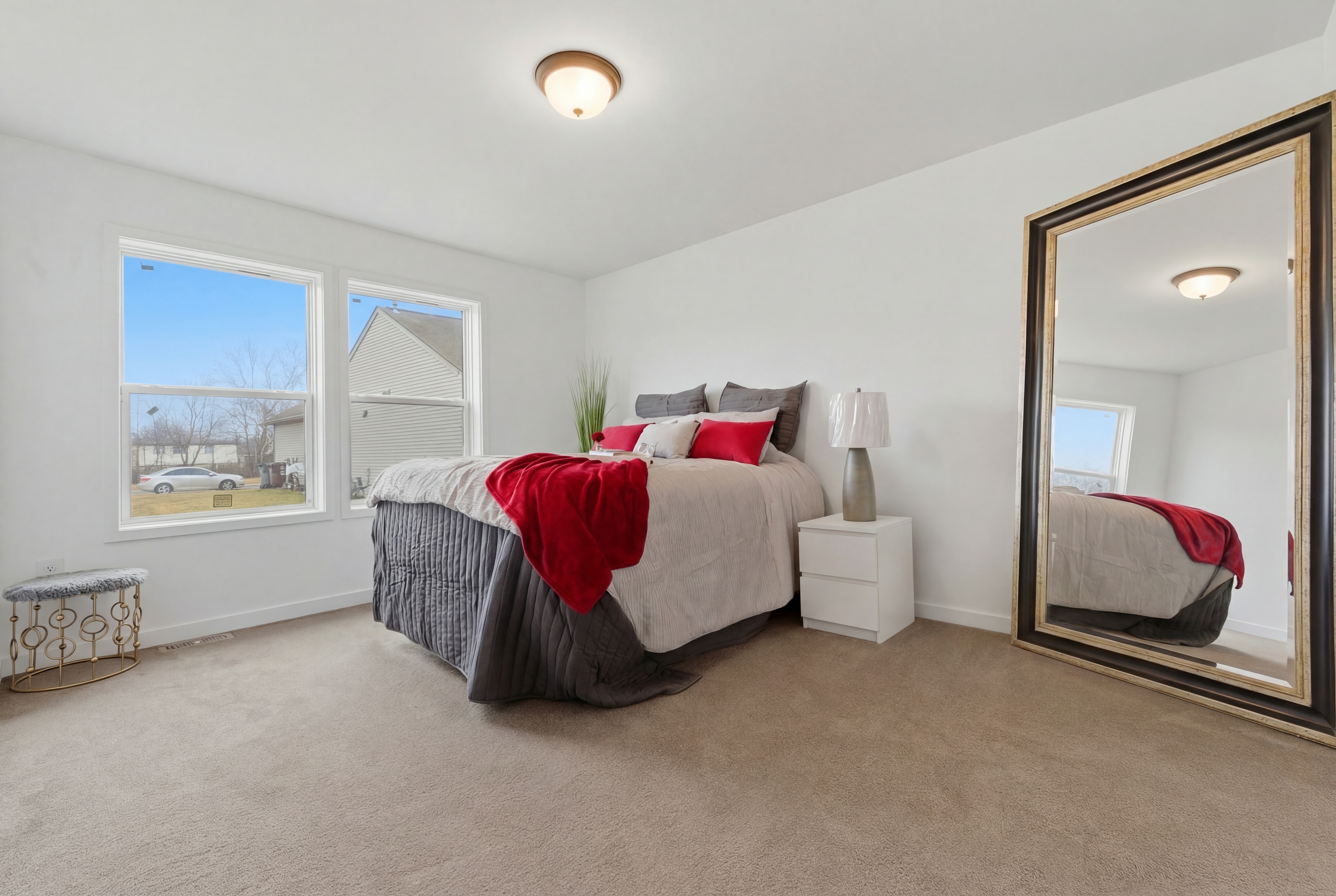 4331 Bridgeport Ct — Primary bath & walk-in closet
