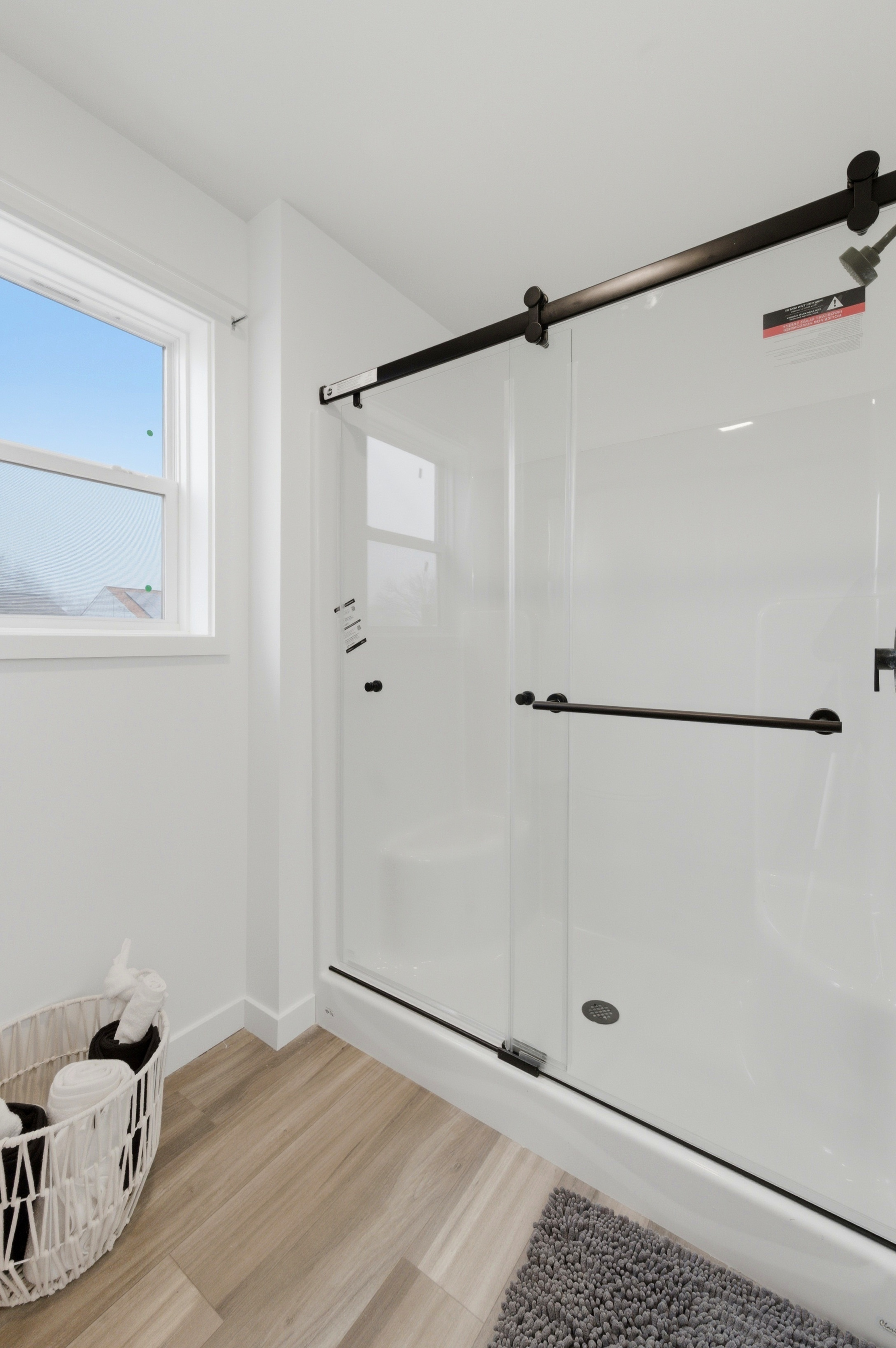 4331 Bridgeport Ct — Bedroom