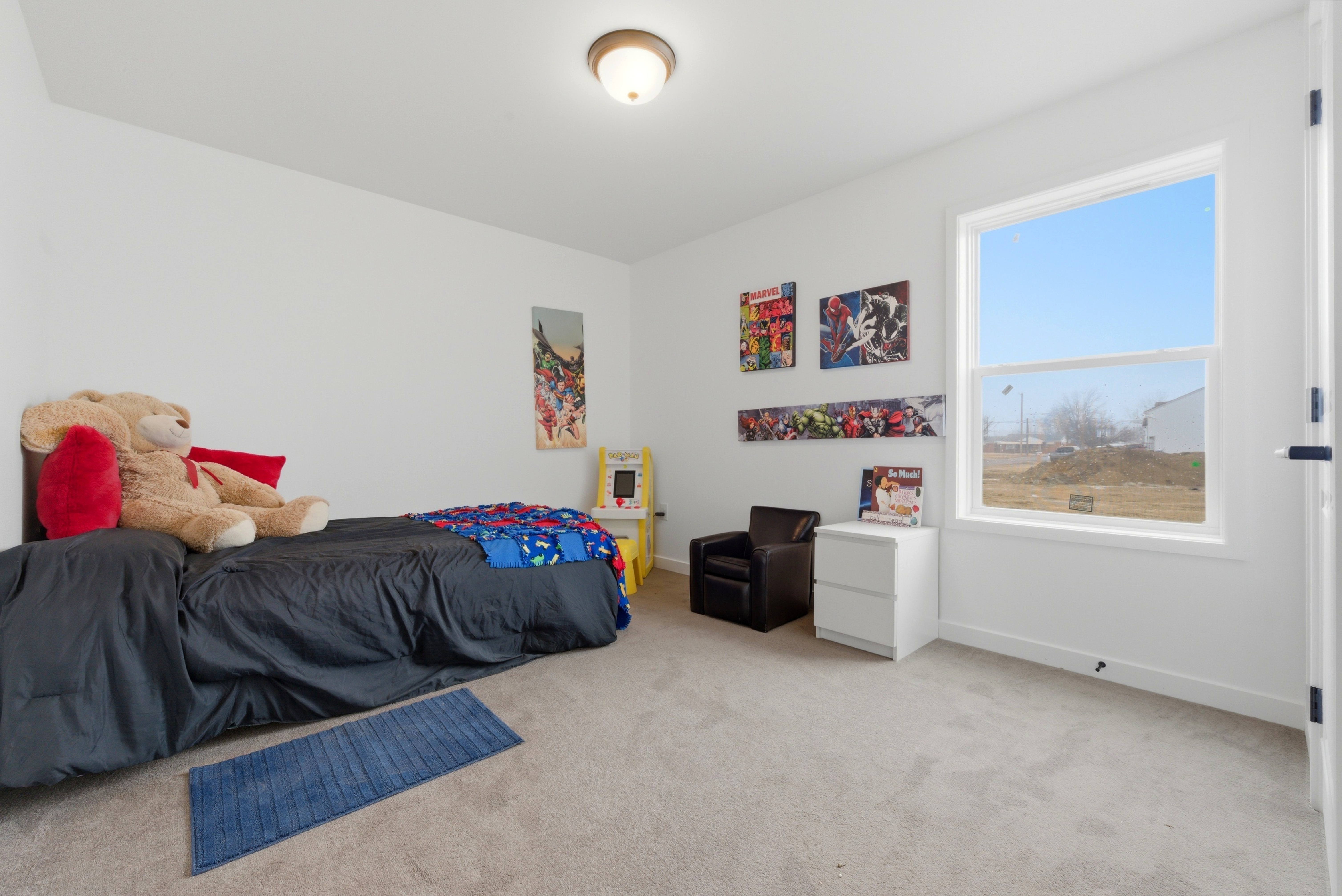 4331 Bridgeport Ct — Full bathroom