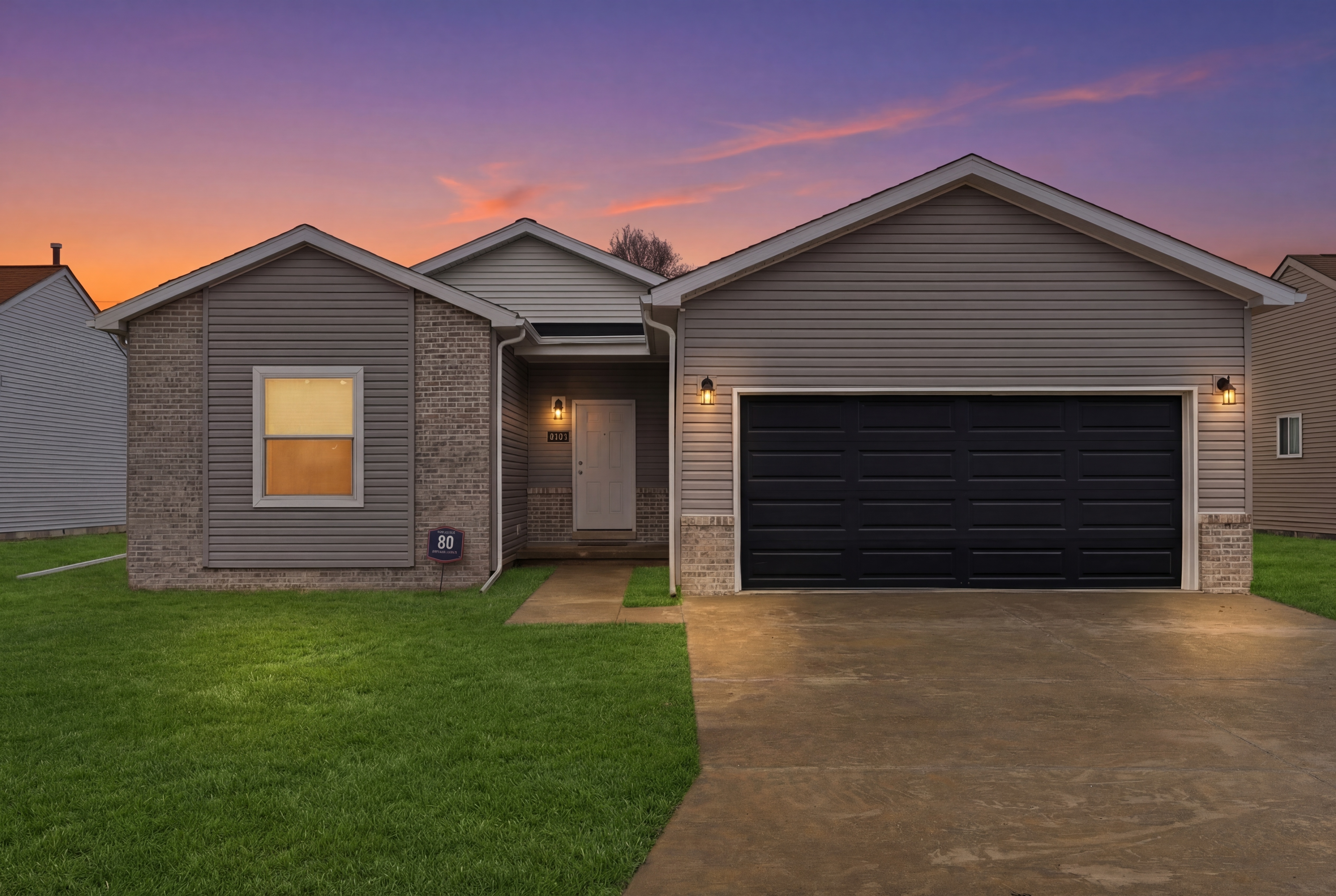 4332 Bridgeport Ct — Front exterior at dusk