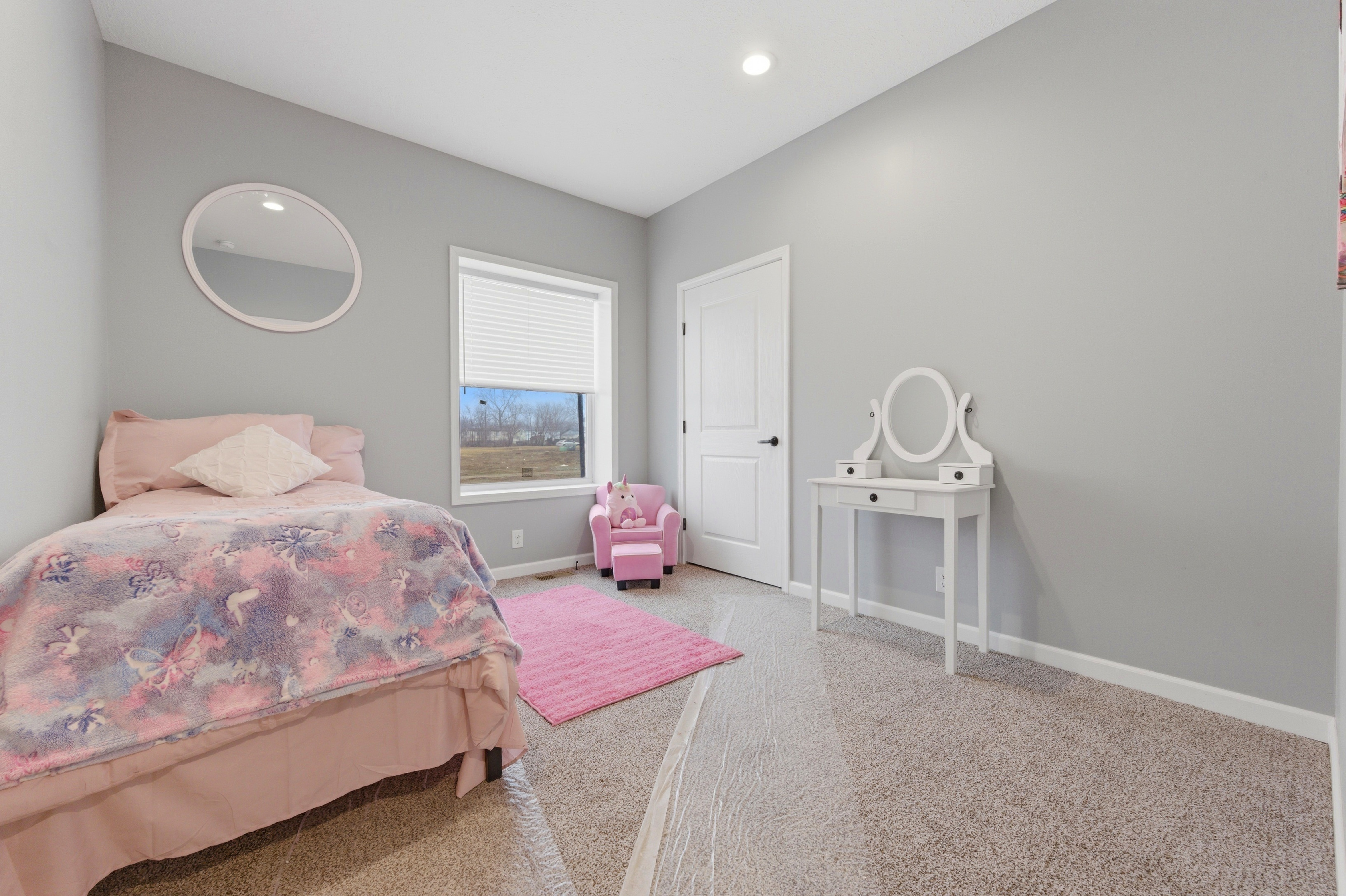 4332 Bridgeport Ct — Bedroom
